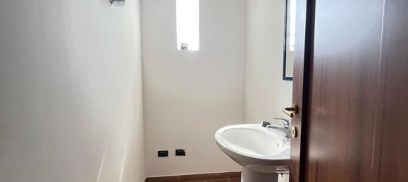 6 bedrooms House in Pomezia, Italy No. 321624 11