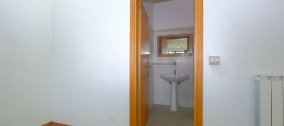 168m² Commercial property in Torrita di Siena, Italy No. 209669 16