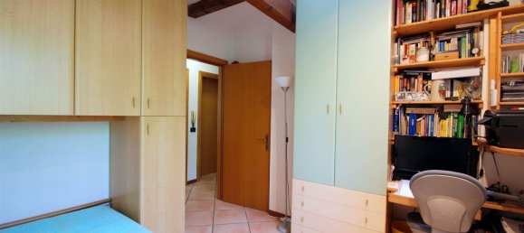 Вилла с 6 комнатами в Кастеназо, Италия № 223145 36