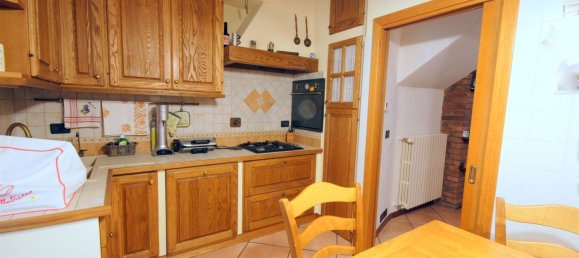 Вилла с 6 комнатами в Кастеназо, Италия № 223145 20