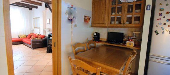 Вилла с 6 комнатами в Кастеназо, Италия № 223145 18