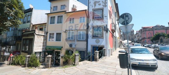 95m² Building in Braga, Portugal No. 32310 2