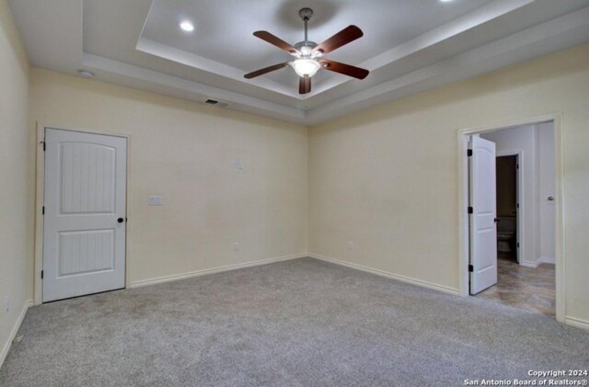 4 غرف نوم منزل في Natalia, USA رقم 377866