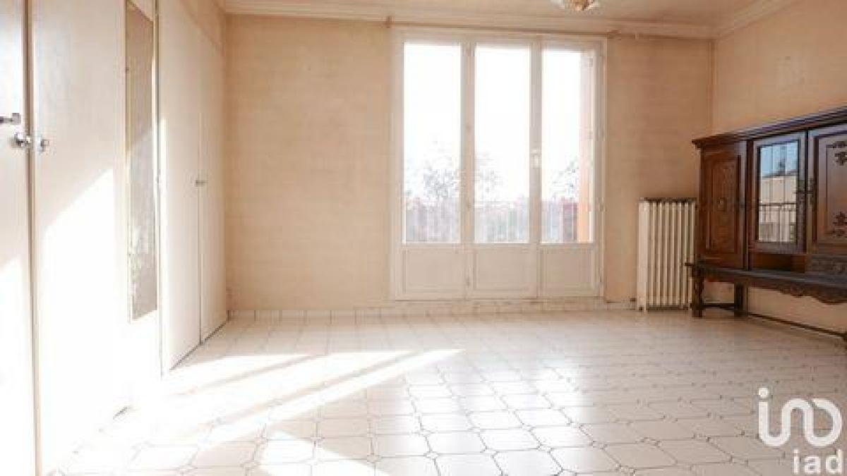 شقة 2 غرف نوم  في Le Mans, France رقم 37677