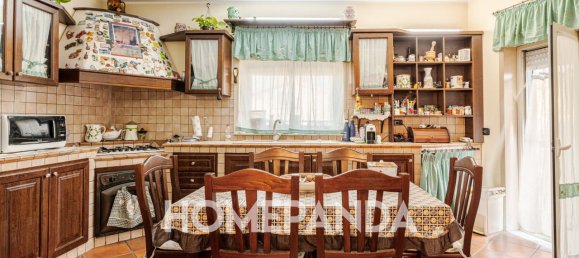 5 rooms Apartment in Motta Sant'Anastasia, Italy No. 48535 8