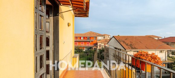 5 rooms Apartment in Motta Sant'Anastasia, Italy No. 48535 12