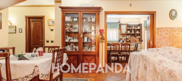 5 rooms Apartment in Motta Sant'Anastasia, Italy No. 48535 6