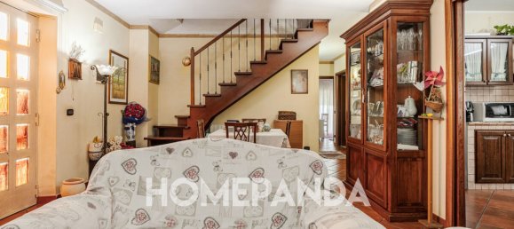 5 rooms Apartment in Motta Sant'Anastasia, Italy No. 48535 4