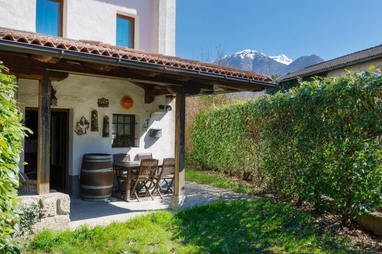 Casa de 5 habitaciónes en Udine, Italy No. 37002