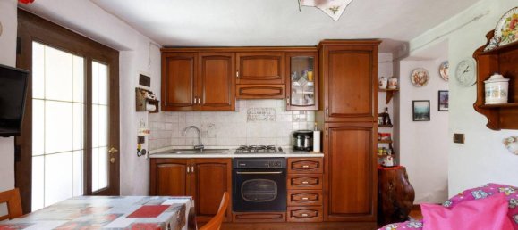 Casa de 5 habitaciónes en Udine, Italy No. 37002 4