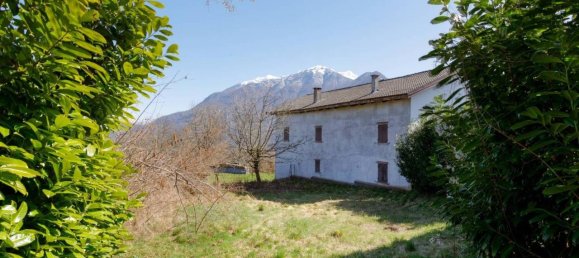 Casa de 5 habitaciónes en Udine, Italy No. 37002 32