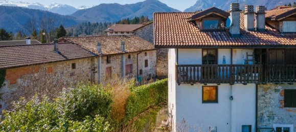 Casa de 5 habitaciónes en Udine, Italy No. 37002 25