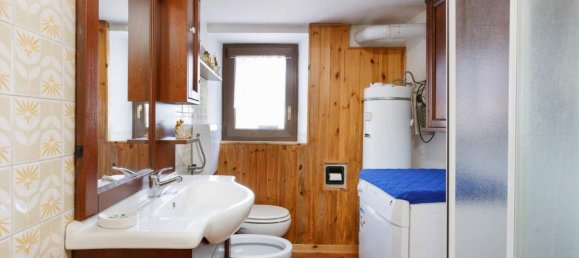 Casa de 5 habitaciónes en Udine, Italy No. 37002 6