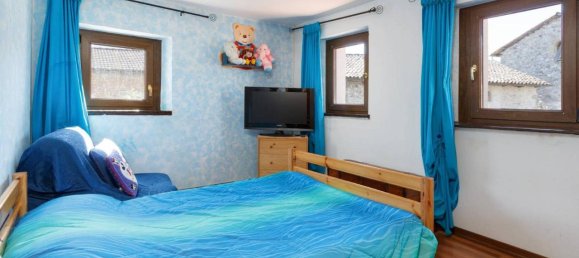 Casa de 5 habitaciónes en Udine, Italy No. 37002 13