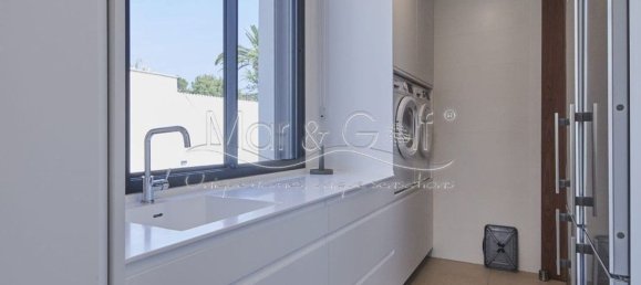 4 Schlafzimmer Villa in Alicante, Spain, Nr. 161151 23