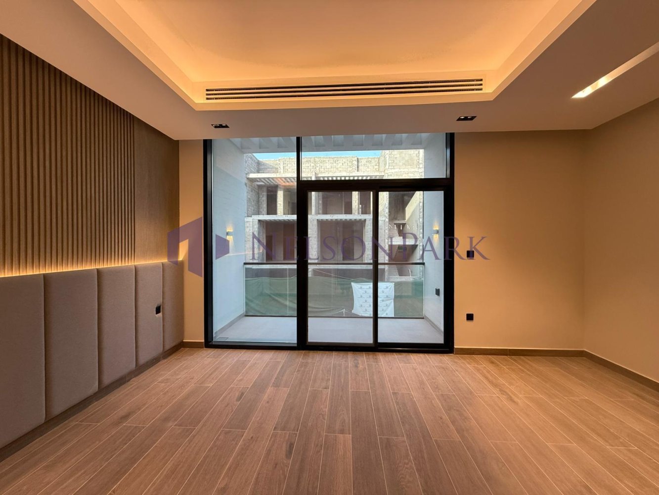 Villa de 4 dormitorios en Lusail, Qatar No. 370