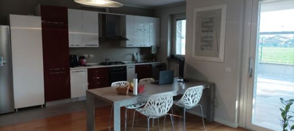 3 bedrooms Villa in Cervignano d'Adda, Italy No. 252234 3