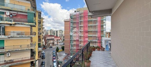 Apartamento de 3 dormitorios en Arzano, Italy No. 340029 10