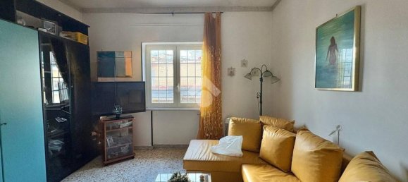 Apartamento de 3 dormitorios en Arzano, Italy No. 340029 4