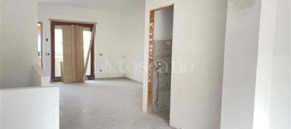 Apartamento de 3 habitaciónes en Rome, Italy No. 46842 7