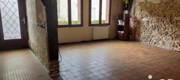 3 bedrooms Townhouse in Saint-Flovier, France No. 67475 4