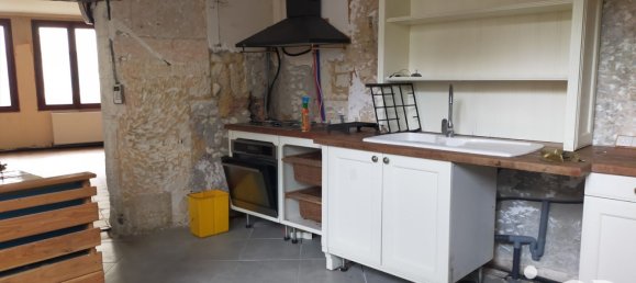 3 bedrooms Townhouse in Saint-Flovier, France No. 67475 8