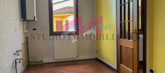 2 bedrooms Apartment in Castelmassa, Italy No. 102462 3
