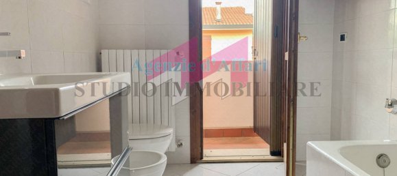 2 bedrooms Apartment in Castelmassa, Italy No. 102462 7
