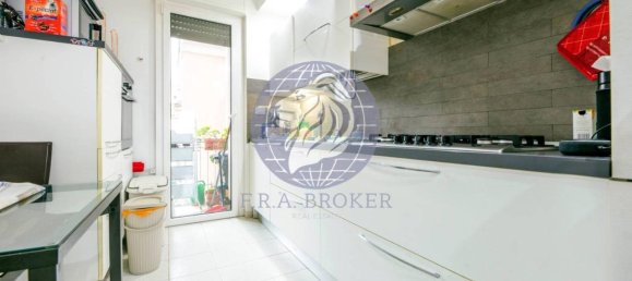 Apartamento de 3 habitaciónes en Genoa, Italy No. 33476 25