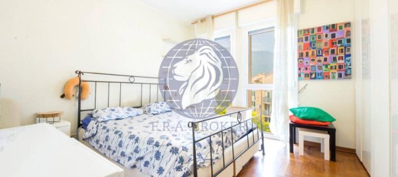 Apartamento de 3 habitaciónes en Genoa, Italy No. 33476 11