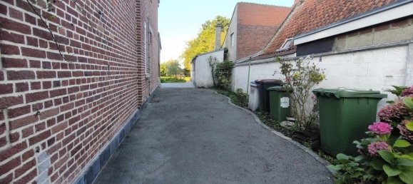 Casa de 5 dormitorios en Guesnain, France No. 80539 2