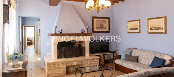 7 bedrooms House in Massa Marittima, Italy No. 128409 2