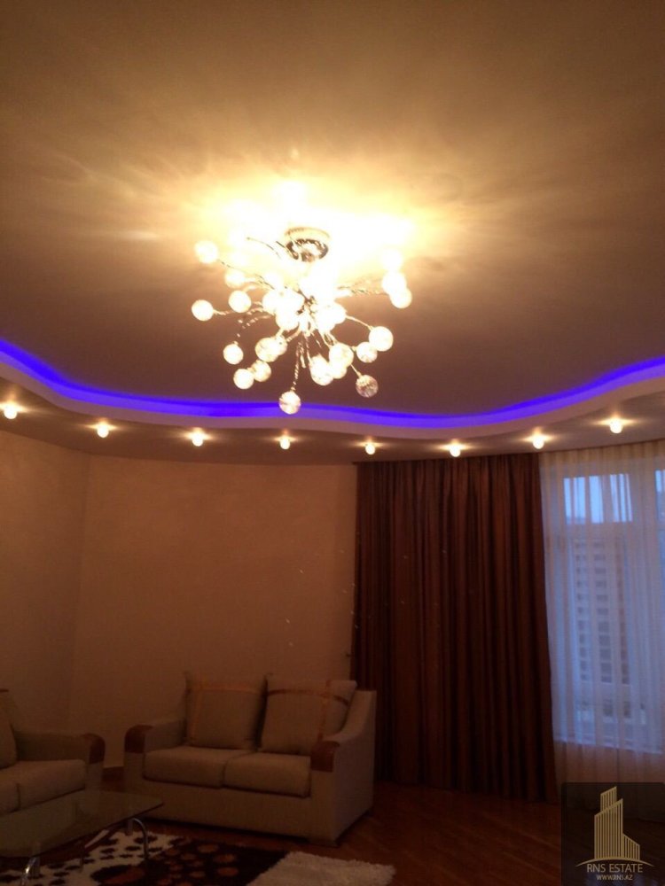 4 غرف نوم شقة في Nasimi, Azerbaijan رقم 2088