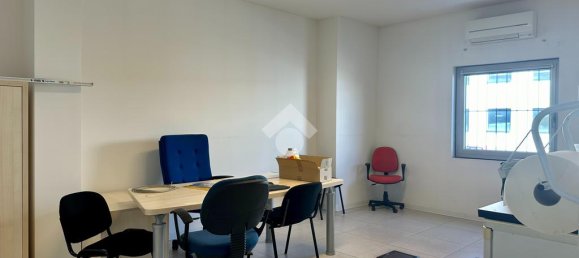 Склад с 1 комнатой в Тренто, Италия № 43534 11