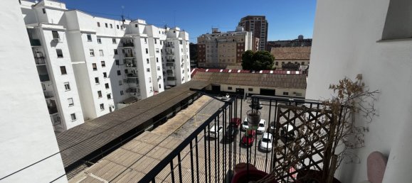 4 Schlafzimmer Wohnung in Valencia, Spain, Nr. 15146 12