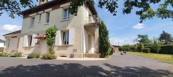 6 bedrooms House in Marqueglise, France No. 252010 13