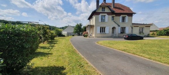 6 bedrooms House in Marqueglise, France No. 252010 2