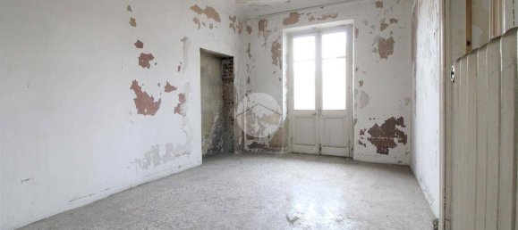 5-Zimmer Gebäude in Brandizzo, Italy, Nr. 66878 6