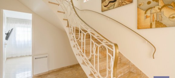 Дом с 4 спальнями в Ле Павийон-су-Буа, Франция № 136134 7