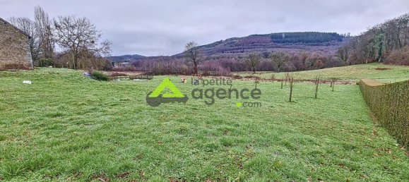 قطعة أرض في Saint-Sulpice-le-Gueretois, France رقم 99262 7