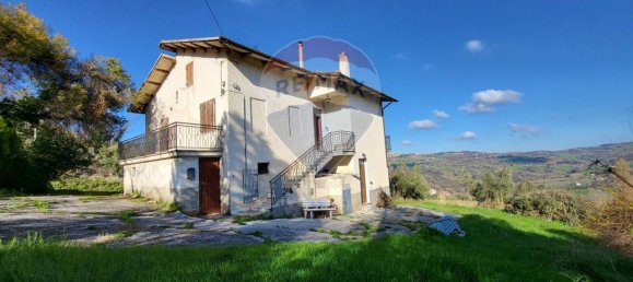 10 rooms House in Serra San Quirico, Italy No. 5151 3