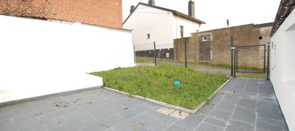 5 bedrooms House in Jeumont, France No. 86687 18