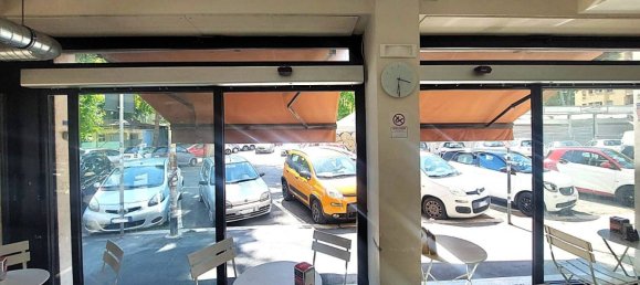 1 room Commercial property in Rome, Italy No. 9359 10