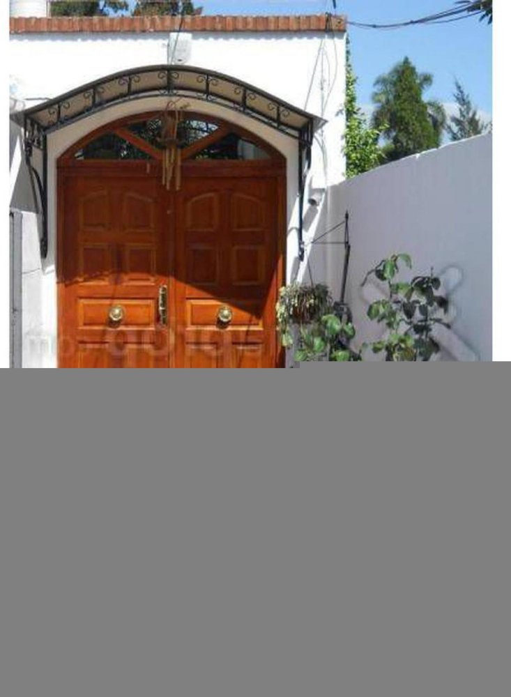 Дом с 4 спальнями в Ломас-де-Самора, Аргентина № 902