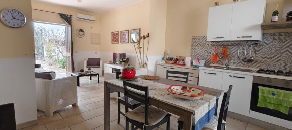 Casa de 3 habitaciónes en Melendugno, Italy No. 43308 8