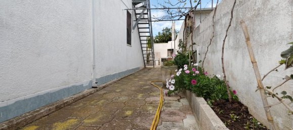 Casa de 3 habitaciónes en Melendugno, Italy No. 43308 3