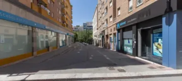 Apartamento de 4 dormitorios en Granada, Spain No. 174541 34