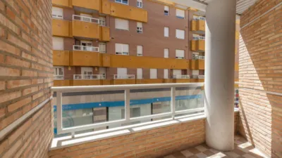 Apartamento de 4 dormitorios en Granada, Spain No. 174541