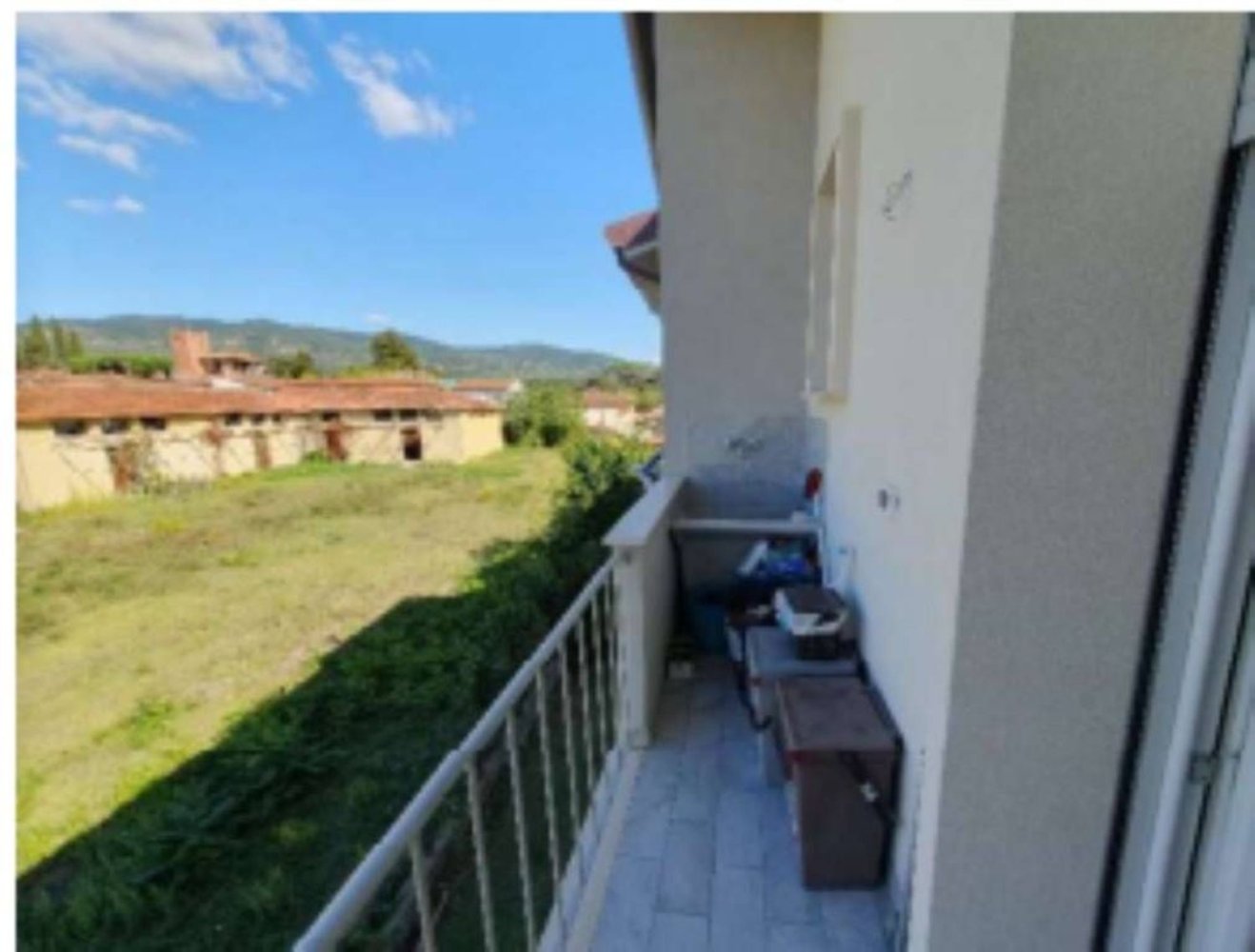 3 rooms Apartment in Vinci, Italy No. 197659