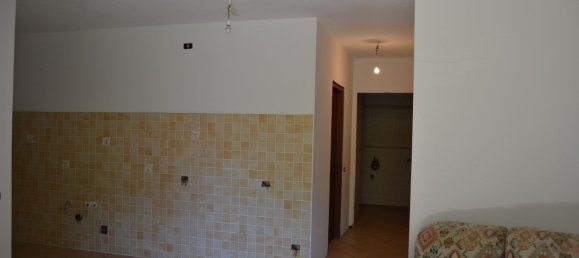 7-Zimmer Haus in Luino, Italy, Nr. 187671 9